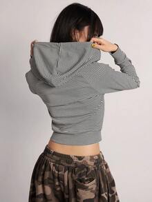 INAWLY 女款黑白條紋長袖拉鍊前口袋連帽外套，秋冬女裝 - 黑與白 - 查看 2