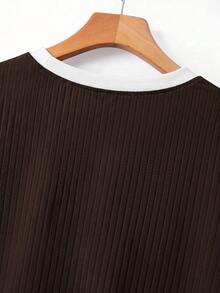 GlowEve CURVE Plus Size Contrast Color V-Neck White Ribbed Knit Short Sleeve Women Summer Fitted Slim Elegant T-Shirt - Brown - View 6