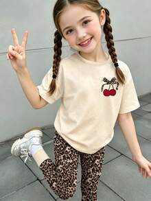 女童時尚清新簡約豹紋蝴蝶結櫻桃圖案基礎短袖T恤與內搭褲套裝 - 彩色 - 查看 3