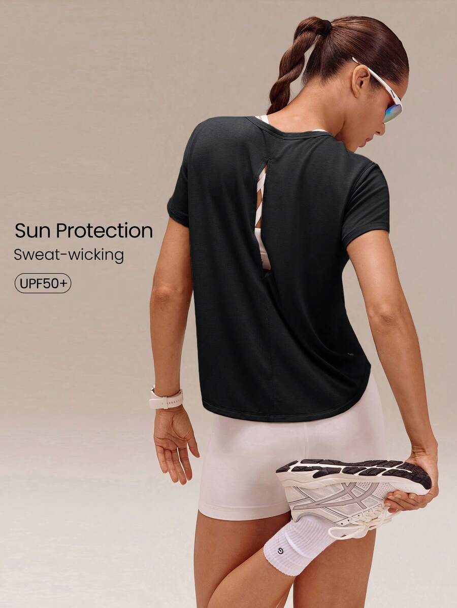 GLOWMODE Sunny Skies 標準版腰長防曬垂直縫線露背圓領T恤 訓練跑步慢跑健身房運動健身運動服 - 黑色 - 查看 1