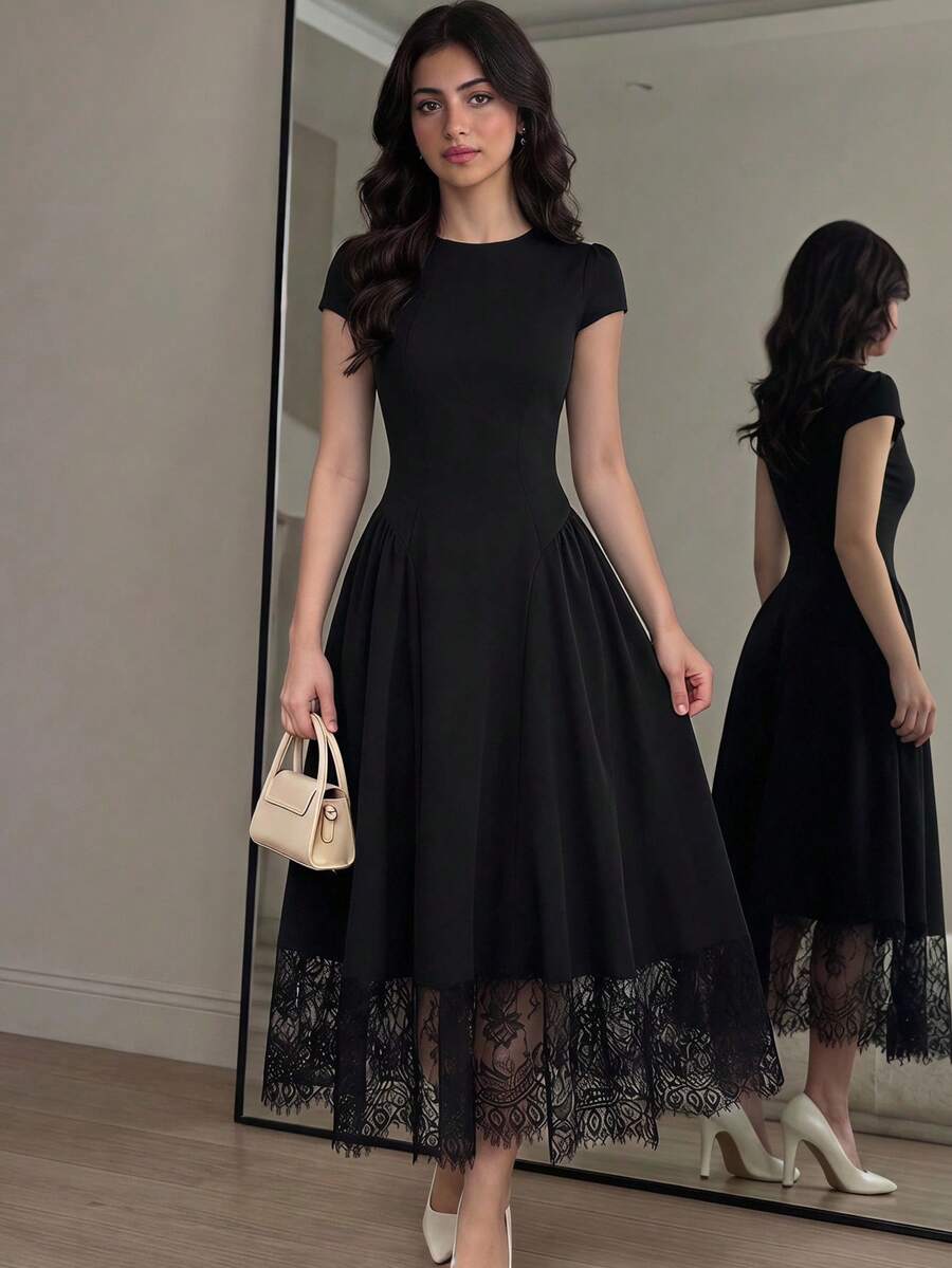 SHEIN 青少年女孩春夏針織黑色圓領短袖蕾絲下擺長洋裝,適合休閒度假、海灘度假、日常休閒穿著 - 黑色 - 查看 1