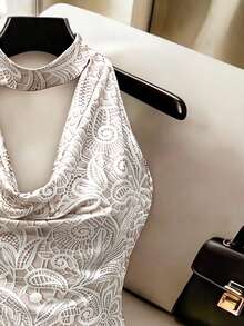 SHEIN Franclia Elegantes weißes Spitzen-Muster-Wasserfallausschnitt-Mini-Cami-Kleid für Damen, Sommeroutfit für Damen, Partykleid, Hochzeitsgastkleid, elegantes Kleid für Damen, lässiges Kleid für Damen, Urlaubskleid, Y2K-Stil, Spitzen-Muster, weißes Kleid, Cami-Kleid - Weiss - Übersicht 4
