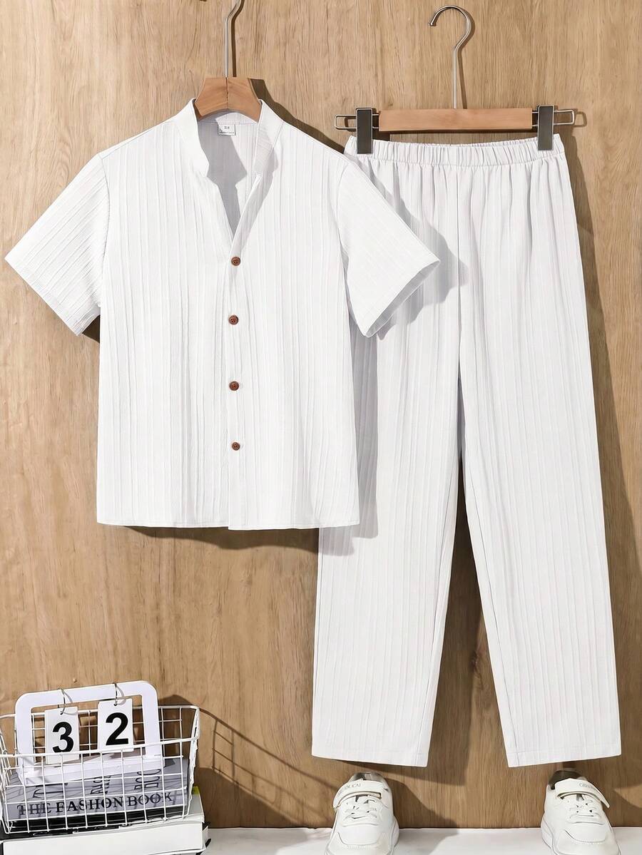 SHEIN 2件組青少年男孩寬鬆對比色圖案印花 Polo 領短袖針織襯衫套裝,休閒風 - 白色 - 查看 1
