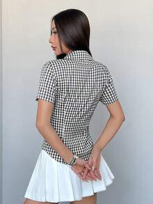 Sweetra 復古學院風收腰顯瘦女款短袖POLO領襯衫 春夏季校園日常穿著 黑白格紋 - 黑與白 - 查看 2