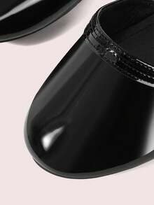 CUCCOO DOLLMOD Elegante Damen-Mary-Janes für Frühling und Sommer, neu, mit runder Zehenpartie, flacher Sohle, seitlich offen, niedrigem, Perlen und Lackleder, Hochzeitsschuhe - Schwarz - Übersicht 5