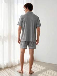Liftille 2 件男士撞色装饰纽扣前短袖上衣和短裤家居服套装 - 深灰色 - 查看 2