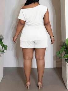 Slaydiva Women's Plus Size 2-Piece Set, Green Off-Shoulder Off-Shoulder Cinched Waist Asymmetrical Hem Fitted Shorts Outfit, Spring/Summer New Music Festival College Style Student Casual Daily Streetwear Basic Versatile Vacation Cruise Beach Seaside Holiday Influencer Hot-Selling Street Style Wedding Guest Bohemian Commute Airport Travel Outdoor Leisure Elegant - White - View 2