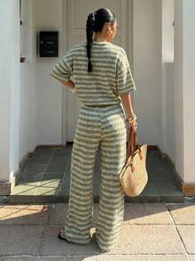Muchica 休閒極簡風黑黃漸層紋理華夫格面料條紋女款夏季新款紋理條紋寬鬆短袖T恤與長褲套裝，適合春夏初秋，厚實面料秋冬亦可穿 - 彩色 - 查看 2