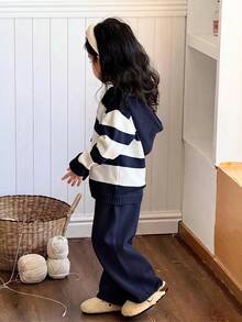 SHEIN Little Byeori 女童拼色連帽長袖針織上衣與長褲套裝，秋季款 - 藏蓝色 - 查看 4