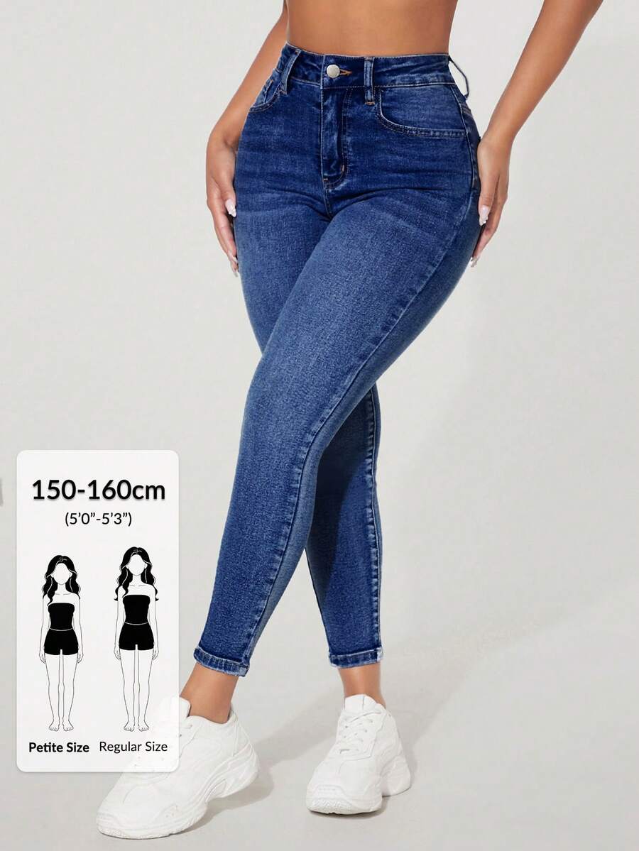 SHEIN PETITE 女款前開鈕扣口袋簡約休閒牛仔褲,日常穿著,適合嬌小女性 - 深色水洗藍 - 查看 1