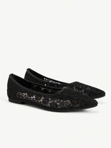 CUCCOO CHICEST Flower Lace Pointed Flats, Gentle Style Commuting Dating Breathable Low Vamp Shoes Fall Shoes - Black - View 2