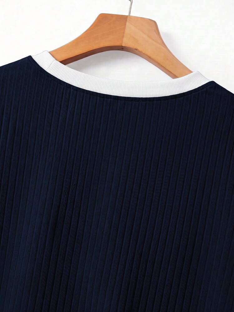 GlowEve CURVE Plus Size Contrast Color V-Neck White Ribbed Knit Short Sleeve Women Summer Fitted Slimming Chic T-Shirt - Navy Blue - View 6