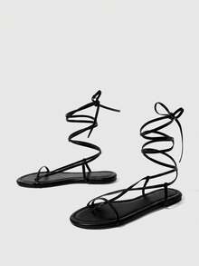 HighSole Women's Elegant Black Flat Thong Sandals With Bare Straps - Black - View 5
