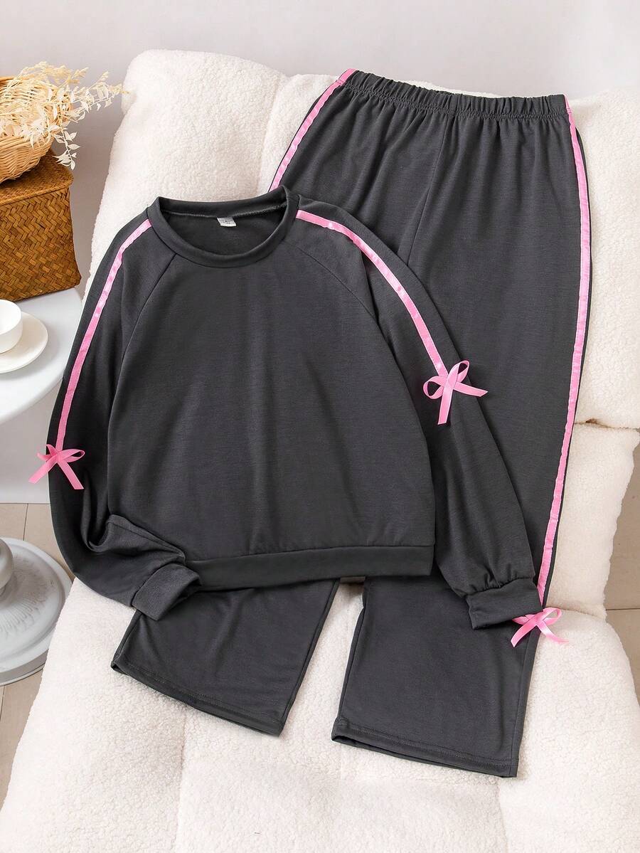 SHEIN 女童大童休閒度假舒適簡約學院風可愛蝴蝶結對比色織帶兩件套 - 黑色 - 查看 1
