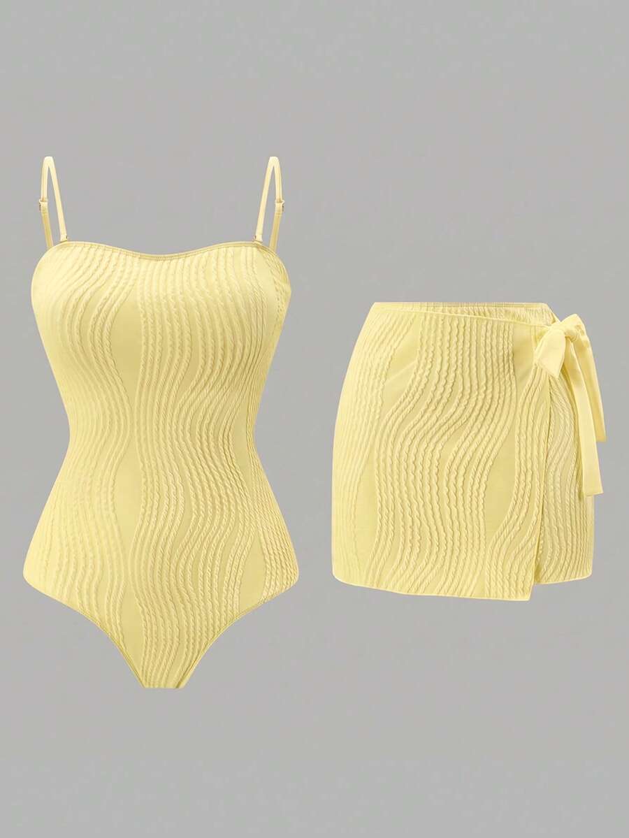SHEIN Swim بدلة سباحة قطعة واحدة بتصميم صدر مسطح وطباعة فاخرة مع تنورة ماكسي شبكية برباط جانبي - أصفر - مشاهدة 1