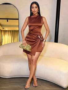 SOLERSUN Women's Solid Color Stand Collar Metal Decor Asymmetric Hem Sleeveless Fashion Dress - Brown - View 7