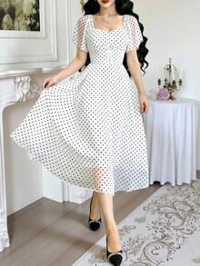 Modelyn 女款白色黑波點夏季優雅茶會雪紡洋裝，方領荷葉袖極簡中長版收腰長裙 - 彩色 - 查看 3