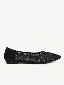 CUCCOO CHICEST Flower Lace Pointed Flats, Gentle Style Commuting Dating Breathable Low Vamp Shoes Fall Shoes - Black - View 3