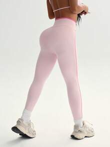 Eassivo Eassivo Women's Sports Leggings, Pink, Tight Fit, 9/10 Length, Criss-Cross Waistband, Color Block Design, For Daily Casual, Running, Yoga, Gym, Tennis, Golf - Pink - View 5