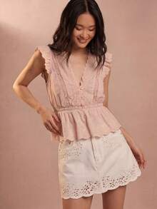 Willow Rêve 女款裸色刺繡寬鬆荷葉邊飛袖襯衫，浪漫度假風，情人節波希米亞風，適合約會、野餐 - 粉色 - View 2