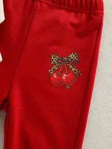 SHEIN Playful Pals 女嬰時尚可愛豹紋蝴蝶結與櫻桃印花連帽衛衣 + 配色拼接長褲套裝 - 彩色 - 查看 6