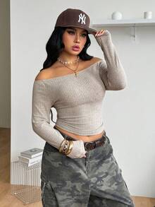 Coolane 女款大尺碼秋冬優雅百搭日常休閒彈性舒適素色露肩修身T恤 - 卡其色 - 查看 8