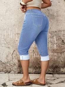 EMERY ROSE EMERY ROSE Plus Size Women Distressed Pocket Casual 3/4 Length Jeans - Light Wash - View 3