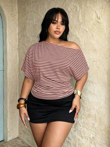 Rustia Plus Size Women's Asymmetrical Shoulder Striped T-Shirt, Casual And Comfortable - Pink - View 6