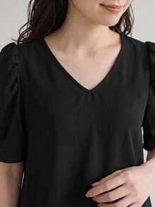 Yumoku 純色泡泡袖V領休閒女式襯衫 - 黑色 - 查看 5