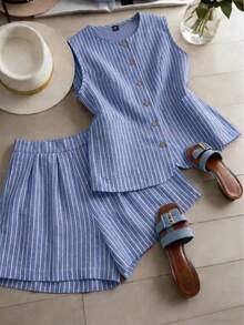 GlowEve CURVE French-Style Striped Women's Vacation Outfit, Summer Plus Size T-Shirt And Short Pants Two Pieces Set For Dressing Up - Blue - View 1