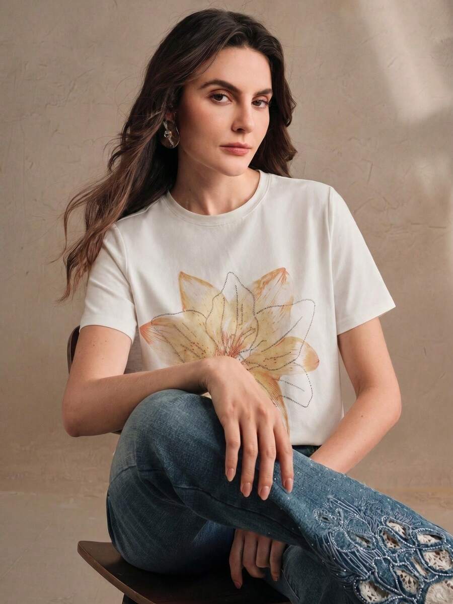 Anewsta 夏季優雅小眾設計亮片刺繡獨特白色短袖T恤上衣女款,修身顯瘦,春季,圖案,時尚,亮片 - 白色 - 查看 1