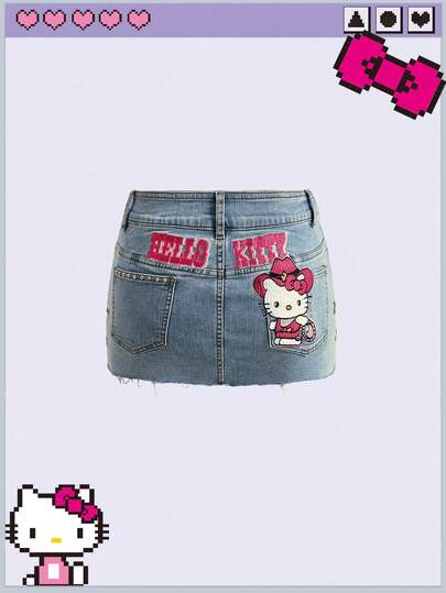 HELLO KITTY AND FRIENDS | ROMWE تنورة جينز نسائية مطرزة برسومات كرتونية بتصميم دمية عتيقة مغسولة، خصر منخفض صغير، مناسبة للمدرسة والتخرج والإجازات ومواعيد عيد الحب والخروجات اليومية الأخرى