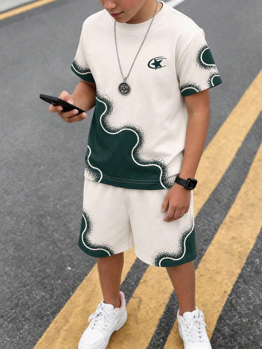 Casuvi Kids 2件組青少年米色運動套裝，胸前五角星Logo潑墨印花短袖上衣 + 抽繩腰頭短褲，親膚夏季兩件套 - 彩色 - 查看 1