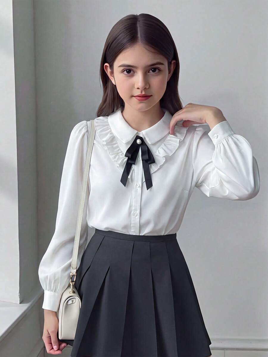 SHEIN Tween女孩寬鬆休閒極簡舒適日常上學穿搭白色滾邊花瓣袖優雅荷葉邊前開鈕扣襯衫返校季