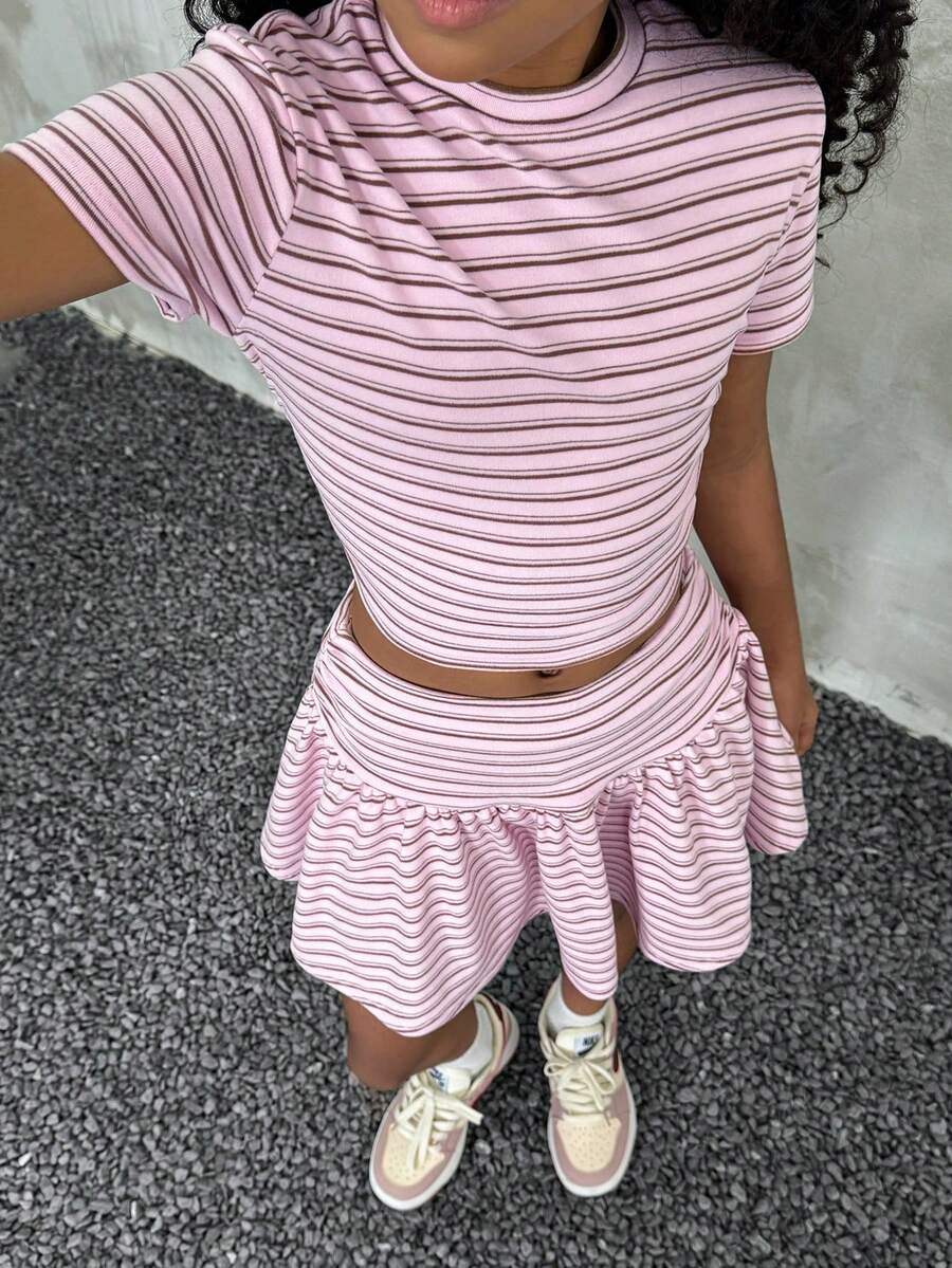 Tween Girl Tween Girl Mock Neck Ruched Slim Fit Tee & Ruffle Hem Skirt,Back To School,Y2K,Streetwear - Pink - View 1