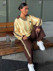 SAYEHFBABY 女款條紋 Polo 領針織 T 恤與寬鬆長褲套裝，棕色系，秋季街頭風日常 Y2K 優雅穿搭 - 彩色 - 查看 2