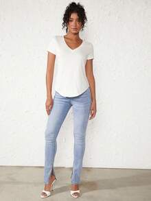 SHEIN BASICS Women Solid V-Neck Short Sleeve Casual Top, Everyday Wear Tops For Women White Tops - White - View 3