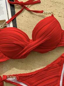 SHEIN Swim 2026新款女款夏季海灘派對泳裝套裝 素色紋理獨特面料 可愛設計 有鋼圈聚攏比基尼 金屬腰鏈裝飾 - 紅色 - 查看 4