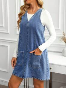 SHEIN Tall Women's V-Neck Sleeveless Double Pocket Casual Denim Dress, Tall Women - Blue - View 4