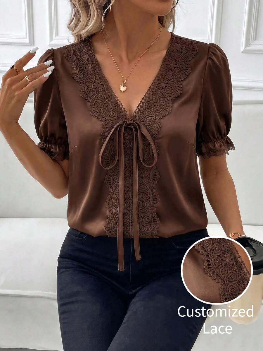 SHEIN Clasi 蕾絲領結緞面優雅復古浪漫襯衫 - 棕色 - 查看 1