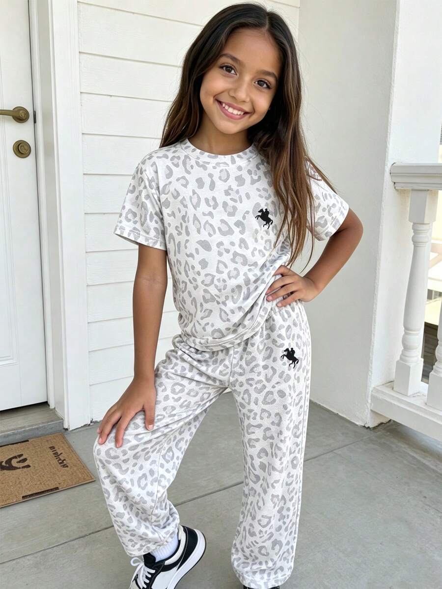 SHEIN Elladie kids 2件/套基礎休閒慵懶純色套裝,馬匹印花圓領短袖T恤搭配直筒長褲,適合日常/外出等多種場合,春季/夏季/四季皆宜 - 白色 - View 1