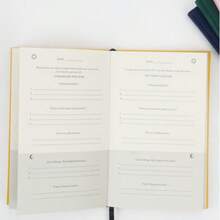 1 Stück grünes Dankbarkeits- & Reflexions-Tagebuch für den Schulstart - Mehrfarbig - Übersicht 7