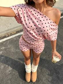 FavEase 春夏條紋不對稱領短袖上衣與低腰短褲女款兩件套 - 粉色 - 查看 4