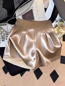 GlowEve Women's Solid Color Pleated Loose Casual Shorts - Apricot - View 7