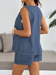 SHEIN 孕婦條紋V領單排扣上衣與短褲休閒日常牛仔兩件套 - 藍色 - 查看 2