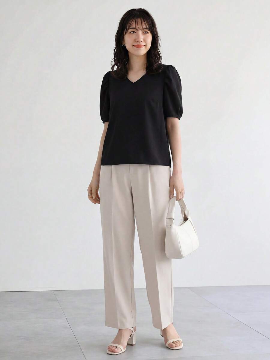 Yumoku 純色泡泡袖V領休閒女式襯衫 - 黑色 - 查看 1