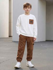 SHEIN 2-teiliges Kinder-Tween-Jungen-Strickset, lässig und süß, mit Farbblock-Patchwork, Rundhals-Pullover, langärmelig, mit Aufnäher-Taschen und gestrickter langer Hose mit Bündchen, geeignet für Schule, Alltag, Urlaub, Reisen und Sport, Herbst/Winter - Khaki - Übersicht 5