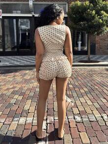 Alexandranx 女款黑白波點兩件套，可愛無袖上衣與短褲，適合夏季度假、假日穿搭、情人節、約會、90年代茶會優雅風 - 杏色 - 查看 2
