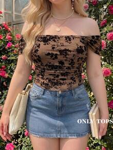 SHEIN MOD Plus Size Autumn/Winter Flocked Print Short Top, Vintage Court Style, Retro Casual Daily Wear, Holiday - Coffee Brown - View 5