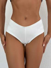 Swim Basics 女士性感提臀白色比基尼泳裤，适合夏季海滩度假 - 白色 - 查看 2